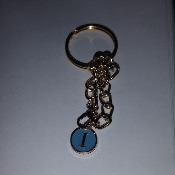 Elegant Gold & Blue Initial “I” Circle Keychain – Personalized Charm Accessory - Picture 2 of 2